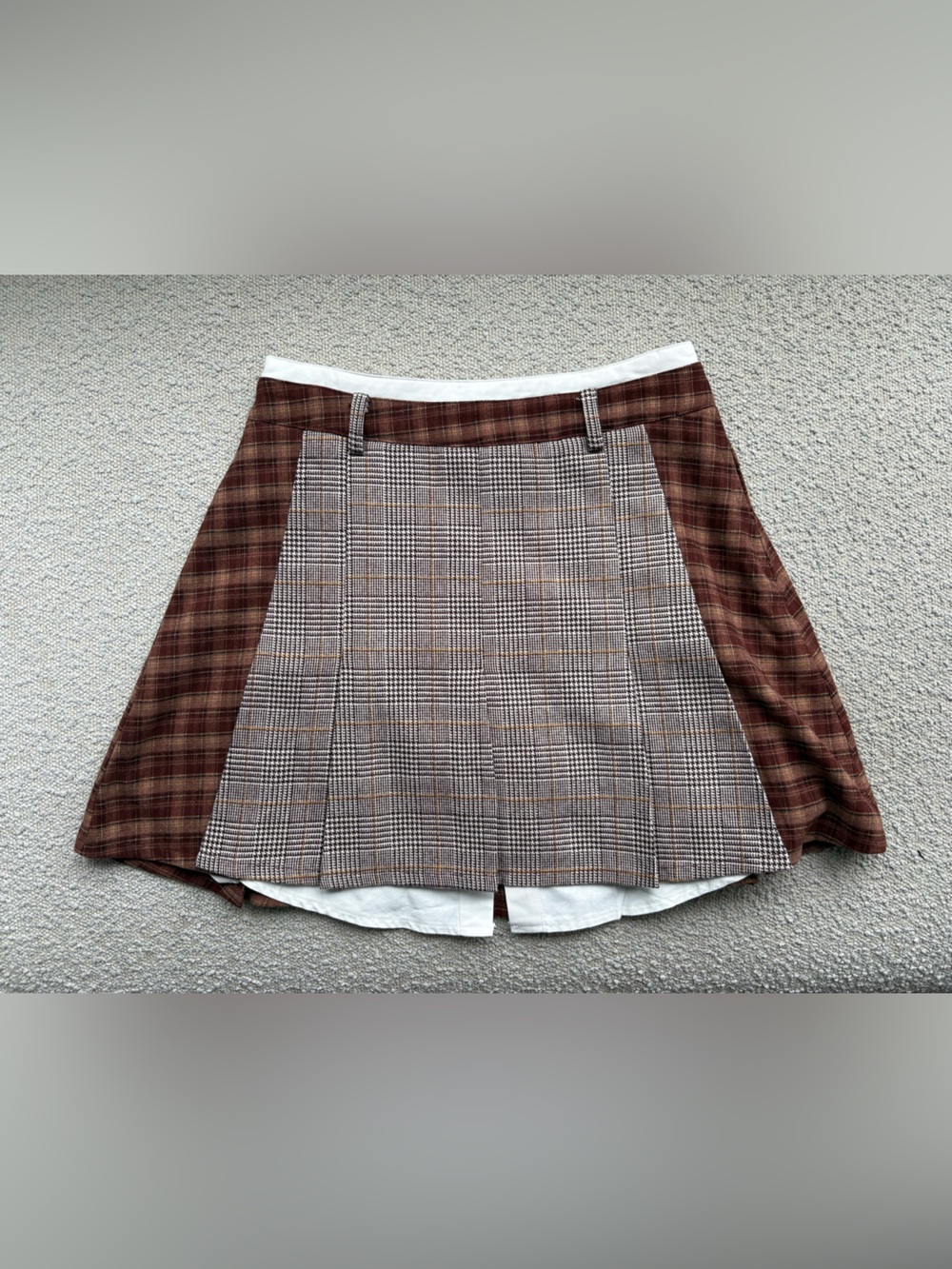 Avec Les Filles Brown Pleated Plaid Mini size Small NWOT